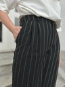 blazer-noir-lignes-pantalon-veste-classique-totallook-minimalisme-minimumfashion-vetements-femme-esmé-tshirt-blanc-3.JPG