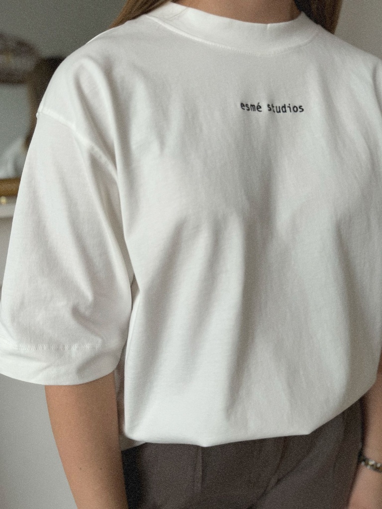 t-shirt-blanc-esmé-studios-vetements-agape-basique-minimaliste-6.JPG