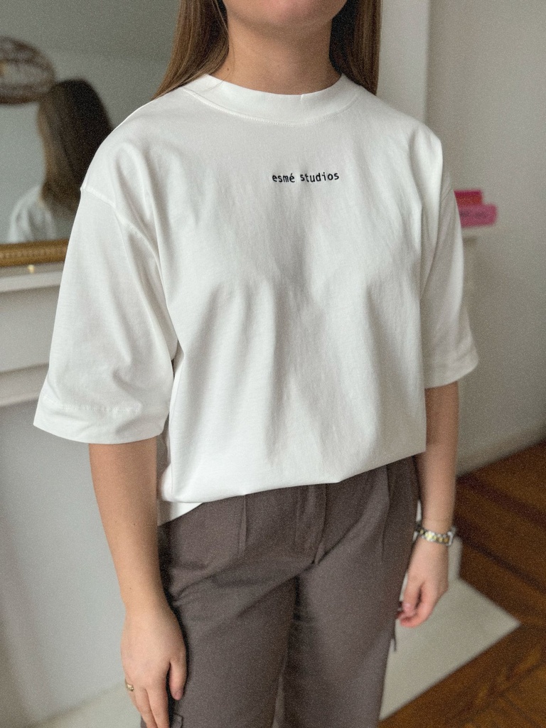 t-shirt-blanc-esmé-studios-vetements-agape-basique-minimaliste-7.JPG
