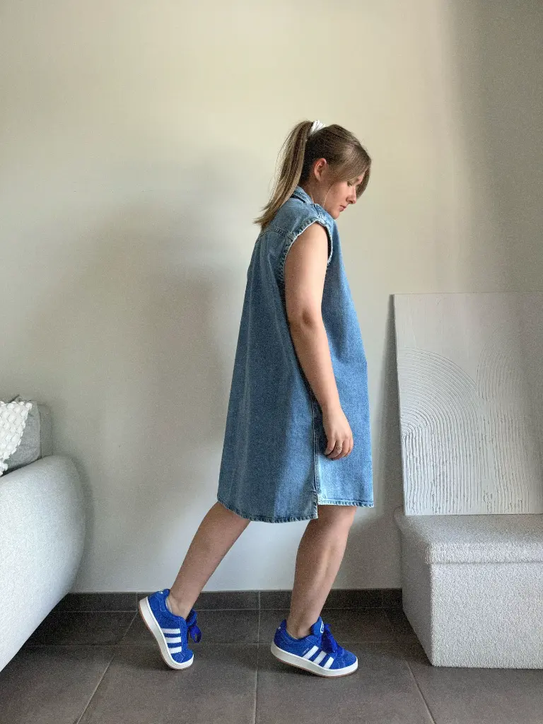 robeenjeans-jeans-robe-dress-jeansdress-blue-outfitoftheday-summeroutfit-soleil-sun-modefemme-armedangels-7.webp