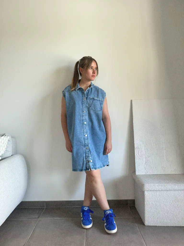 robeenjeans-jeans-robe-dress-jeansdress-blue-outfitoftheday-summeroutfit-soleil-sun-modefemme-armedangels-9.webp