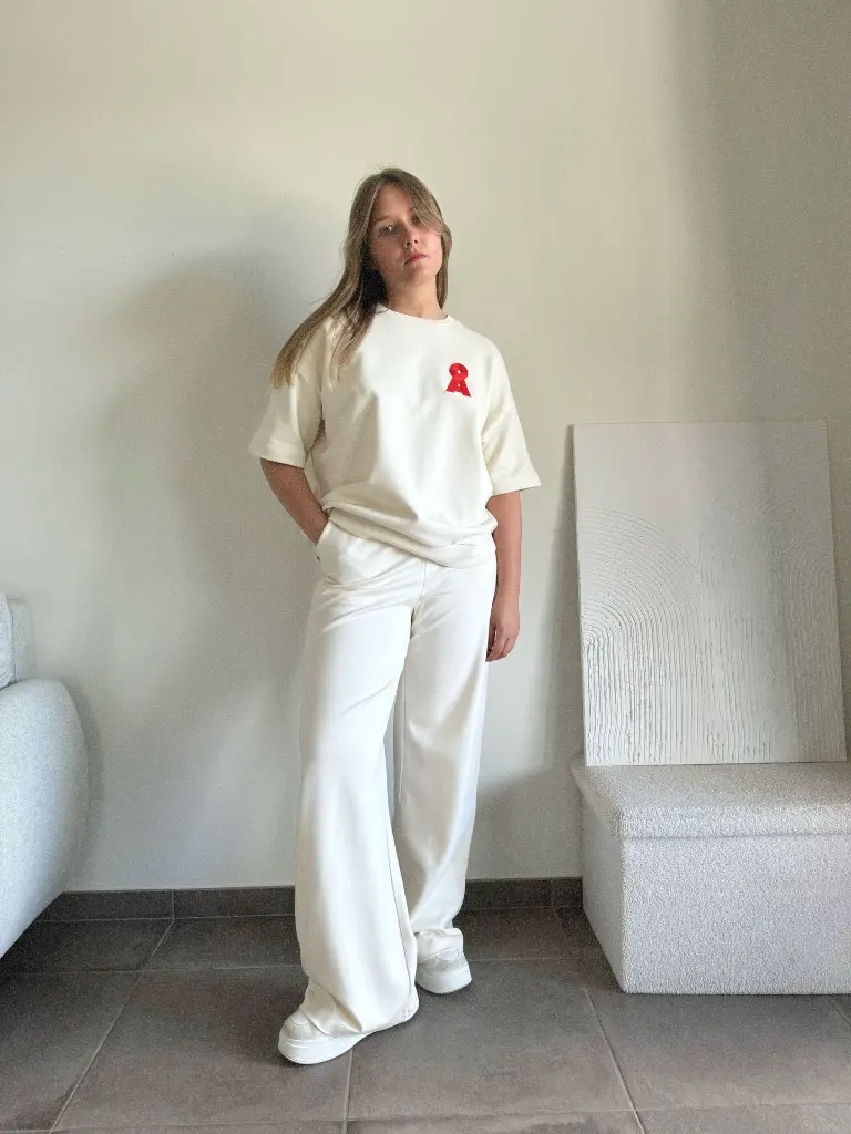 ensemble-beige-training-jogging-outfitoftheday-armedangels-beige-whiteoutfit-beigeoutfit-loose-comfortableoutfit-7.webp